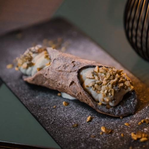 Cannoli con creme di pistacchio