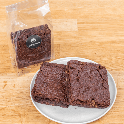 Brownie with nuts