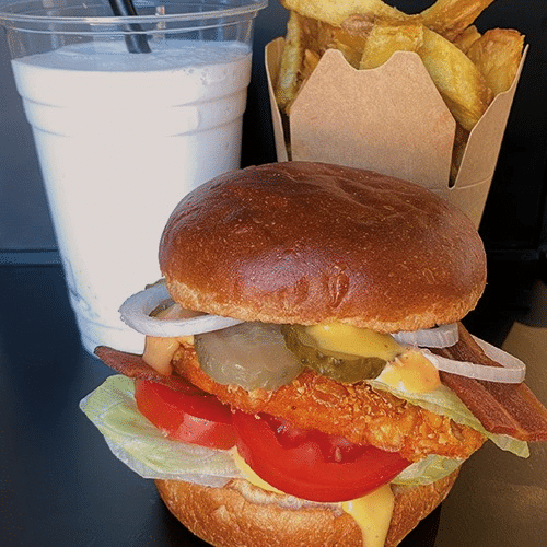 Combo deal: Burgers met Crispy patty en shake