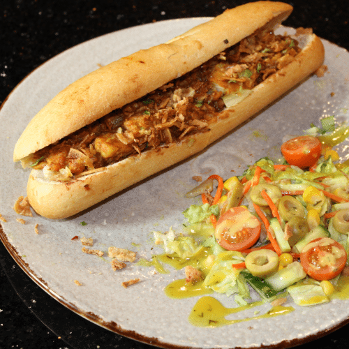 Broodje kipsate en pinda saus