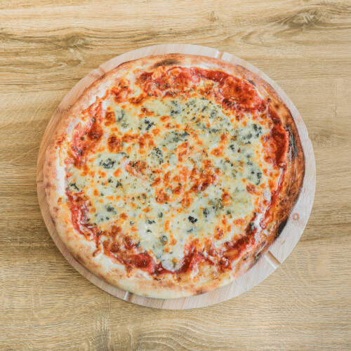 Pizza quattro formaggi