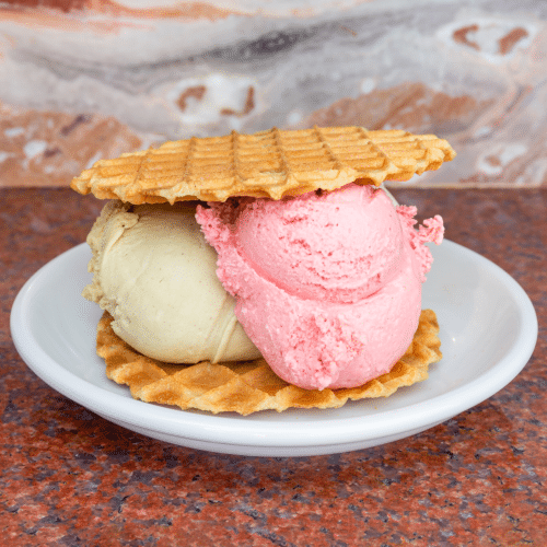 Parijse wafel met 3 smaken ijs