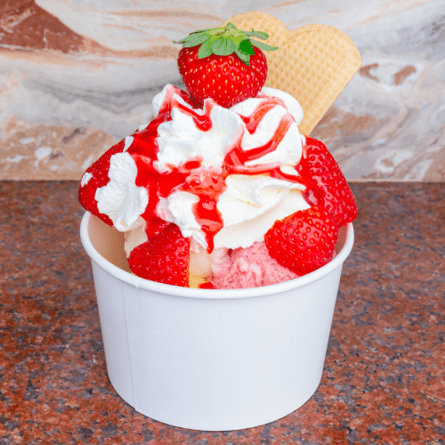 Verse aardbeien coupe