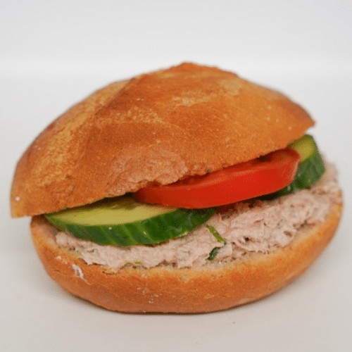 Broodje tonijnsalade huisgemaakt