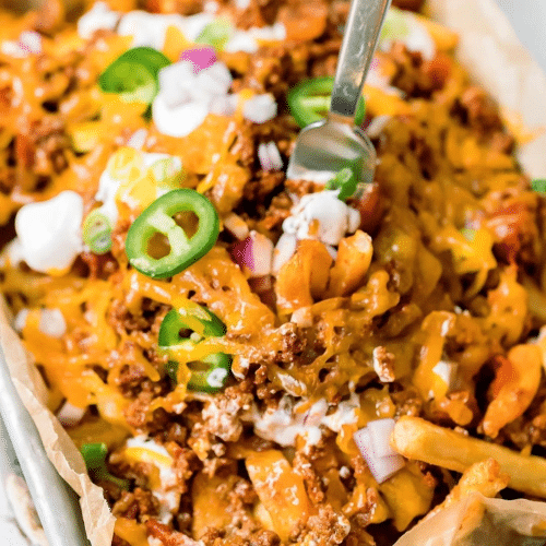 Loades fries met kaas en groenten