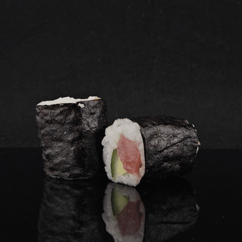 Tuna cucumber maki