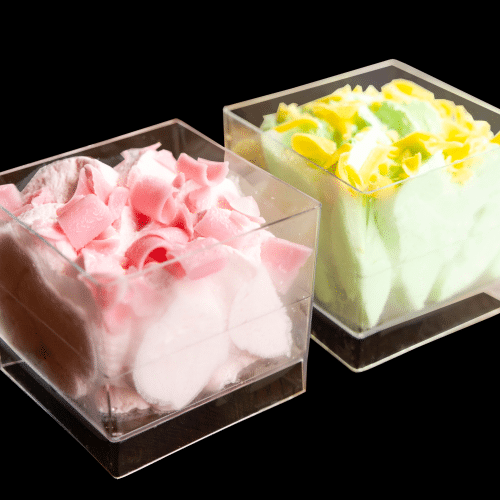 Aardbei en pistache mousse