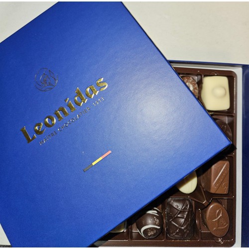 Blauwe doos met 20 Leonidas bonbons, alcoholvrij