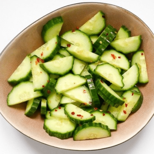 Zoetzure komkommer salade