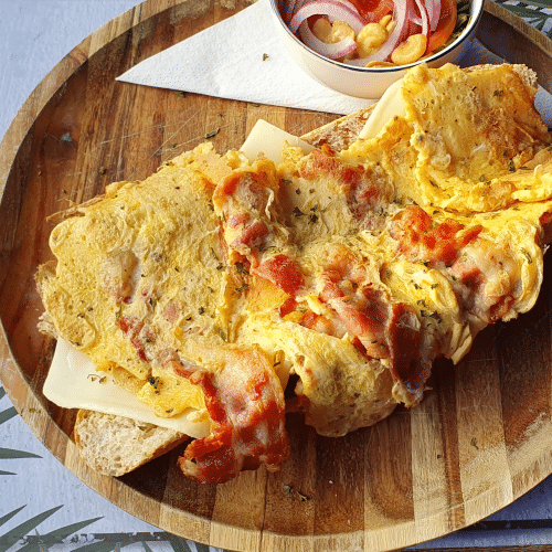 Broodje ei met kaas overbakken