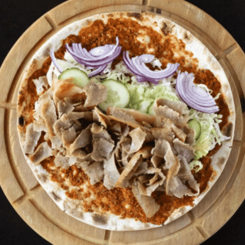 Turks pizza met kalfsdöner