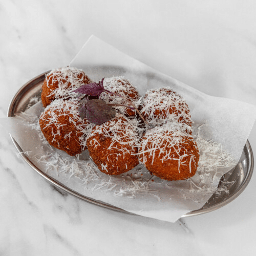 Arancini tomaat en mozzarella 6 stuks