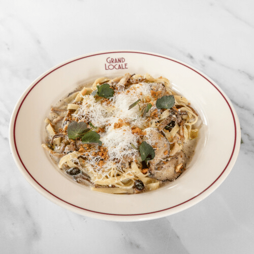 Pasta truffle alfredo