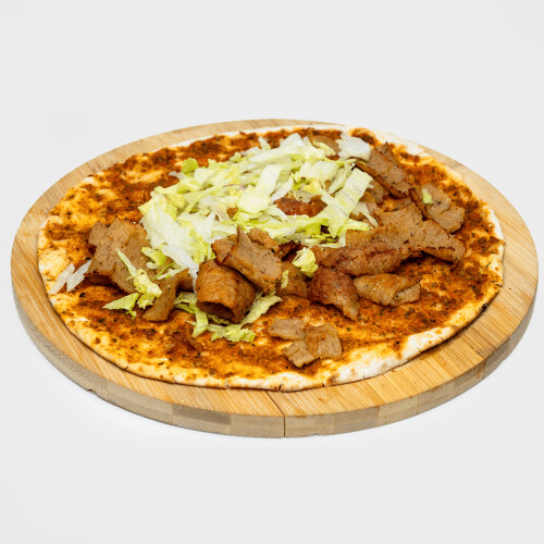 Turkse pizza met vlees naar keuze