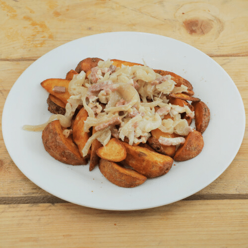Bratkartoffeln met spek en ui