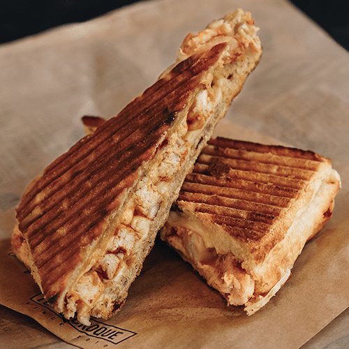 Tosti focaccia spicy chicken