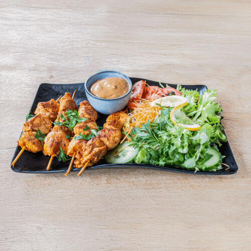 Kipsaté met brood schotel