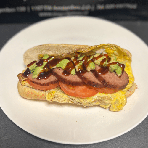 Warm broodje grillworst speciaal
