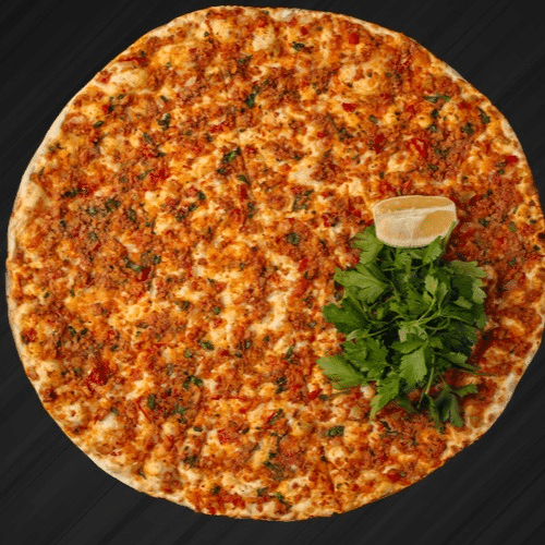 Turkse pizza met sla