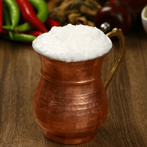 Heerlijke huisgemaakt yayık ayran