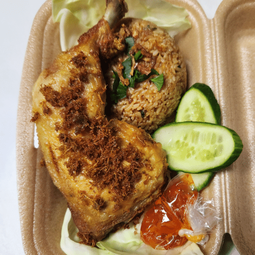 Pitik laos sambel trasi met nasi