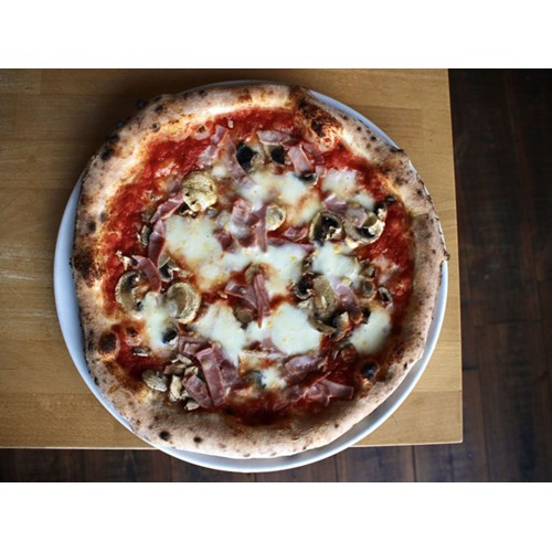 Pizza Proscuitto e Funghi