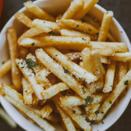 Friet parmezaanse kaas