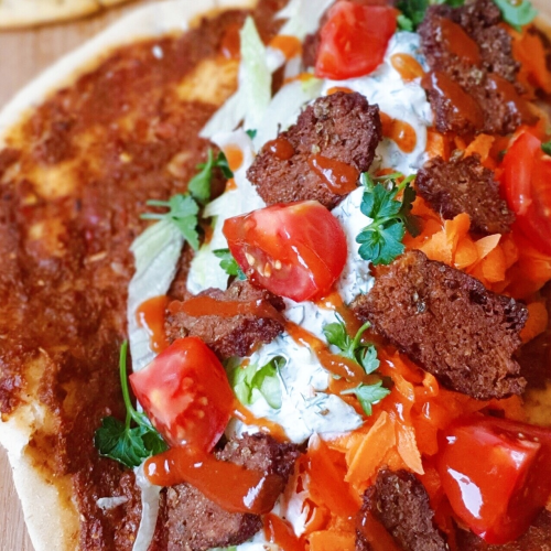Turkse pizza met kofta