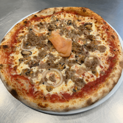 Pizza tutto mare