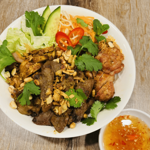 Bún thịt nướng đặc biệt