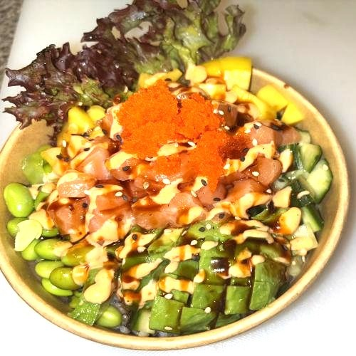 Poké bowl salmon