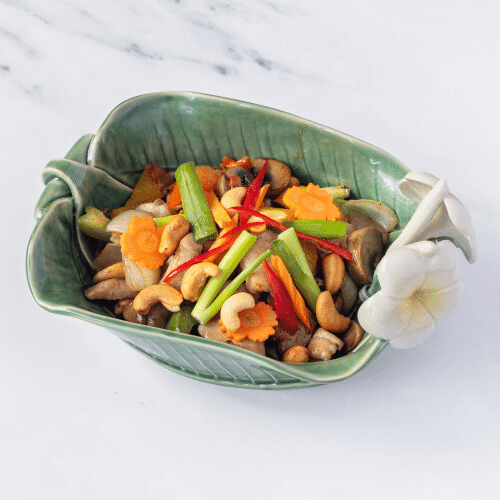 Kai phad med-mamuang