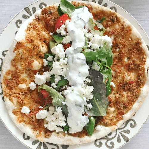 Turkse pizza met feta kaas