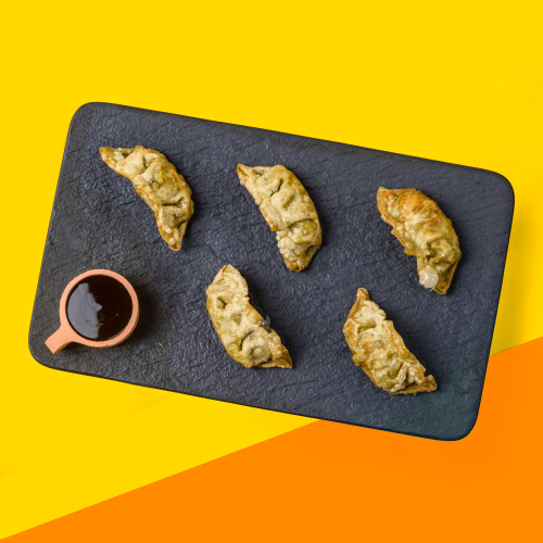 Vegetarian gyoza's en teriyaki