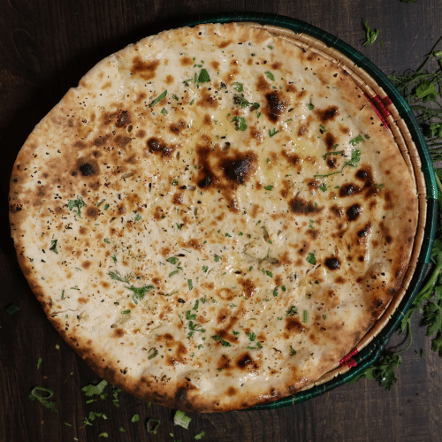 Garlic chili cheese naan