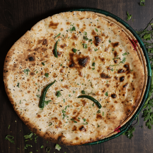 Garlic green chili naan