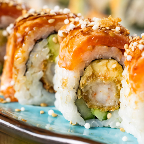 Flamed salmon roll