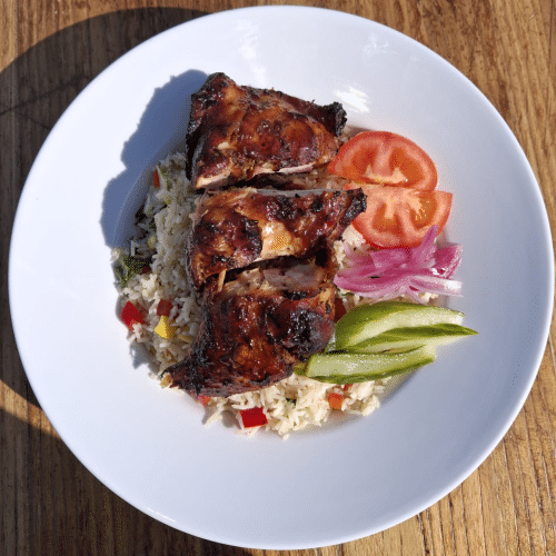 Witte nasi met BBQ kip