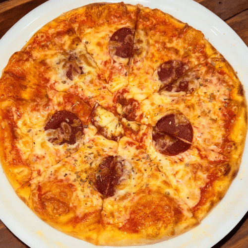 Pizza sucuk