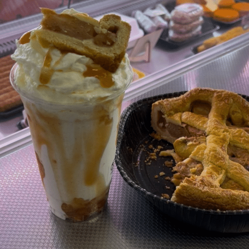Special flavor milkshake appeltaart
