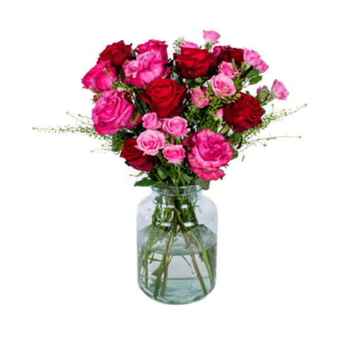 Klein boeket rode en roze rozen
